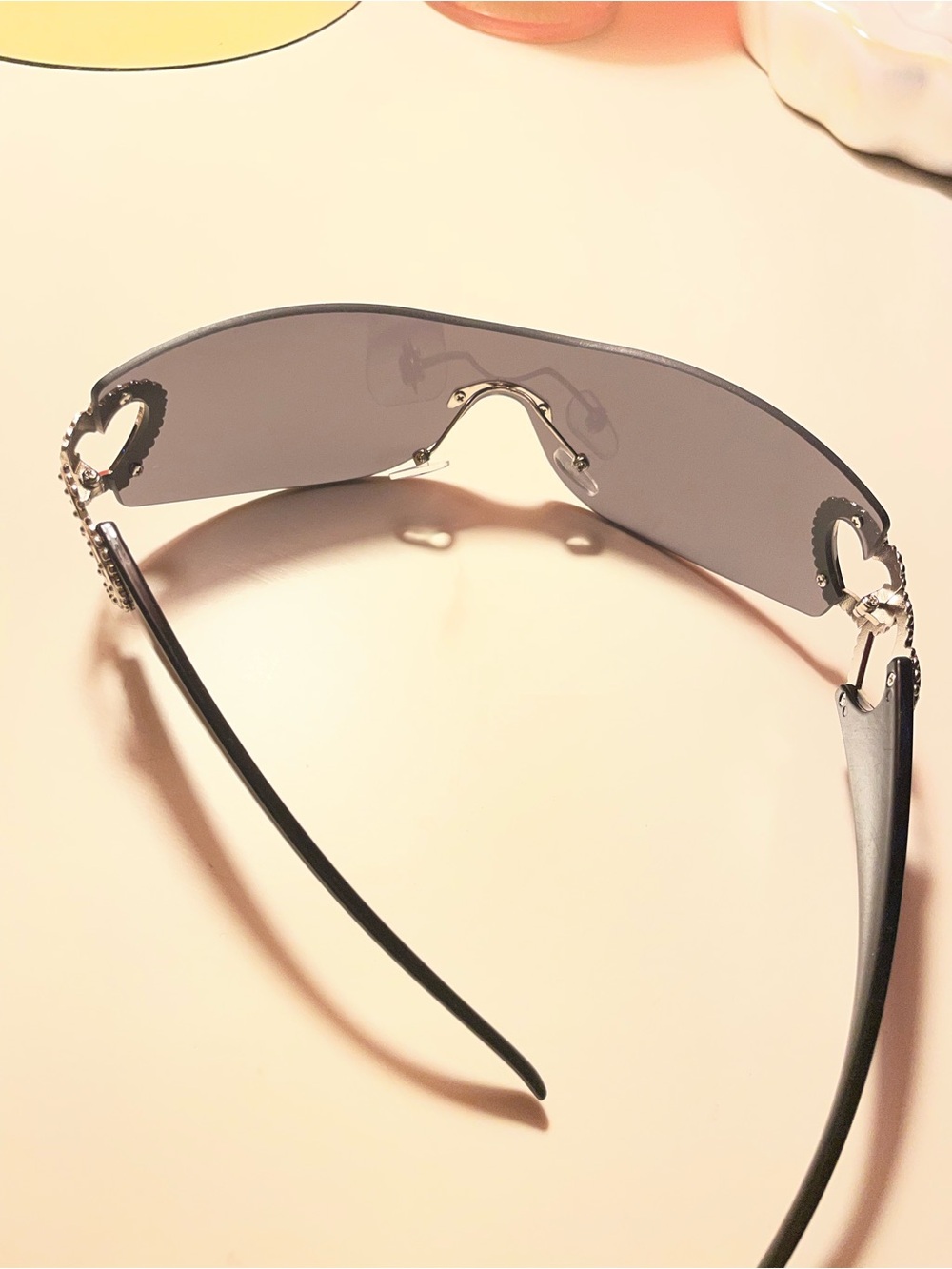 Women's Sunglasses Silver Hearts - Gray Lens - Picture 3 of 4